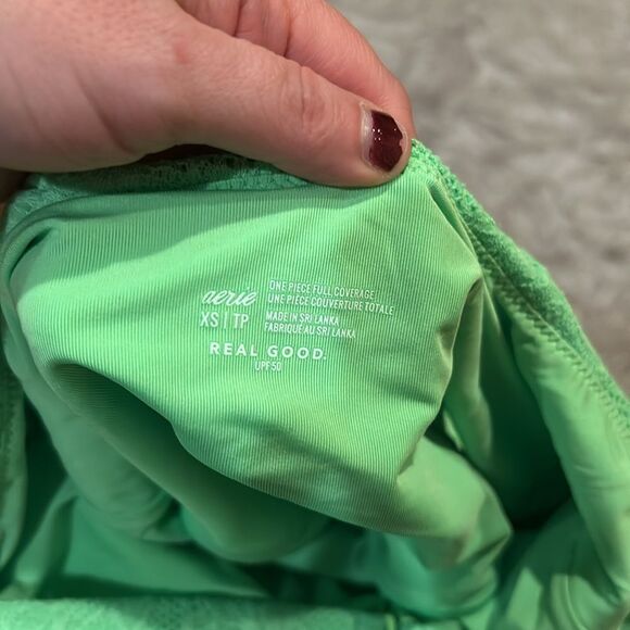 NWT Aerie one piece full coverage bright lime green lace upf 50 swimsuit - Picture 3 of 7